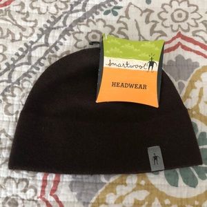 NWT Women’s Smartwool chocolate brown beenie